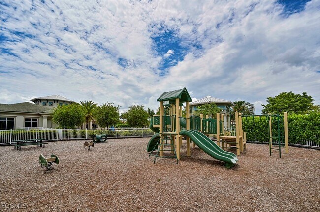 Building Photo - 2916 Royal Gardens Ave Rental