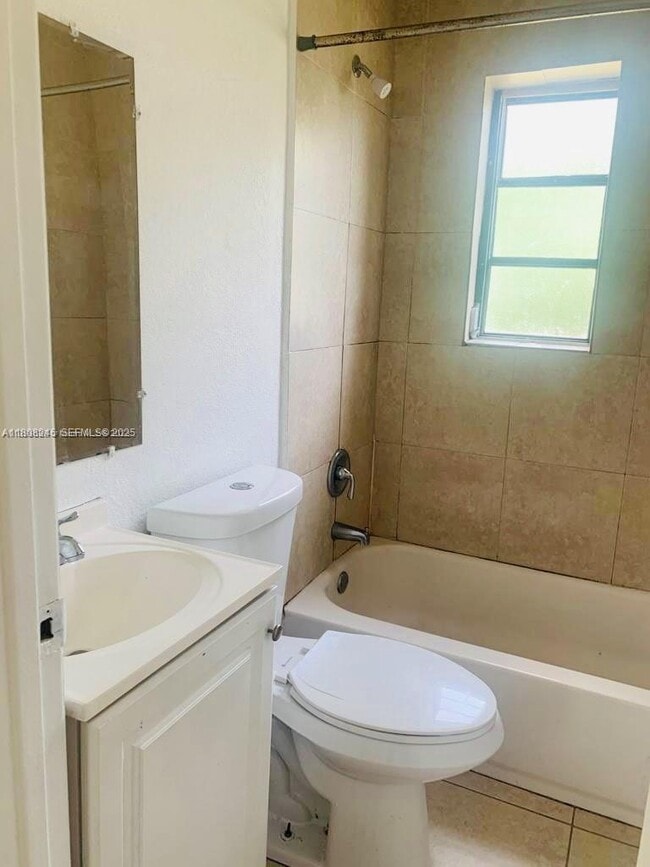 Photo - 401 N Dixie Hwy Unit 6