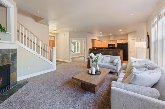 Photo - Charming Northwest Crossing Townhome!