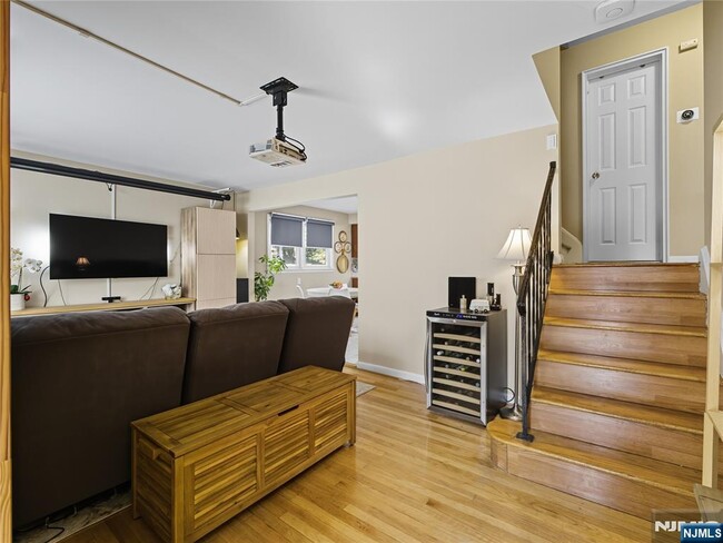 Photo - 197 Fairview Ave