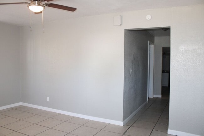 Photo - 3 or 4 bedrooms! Your Choice!