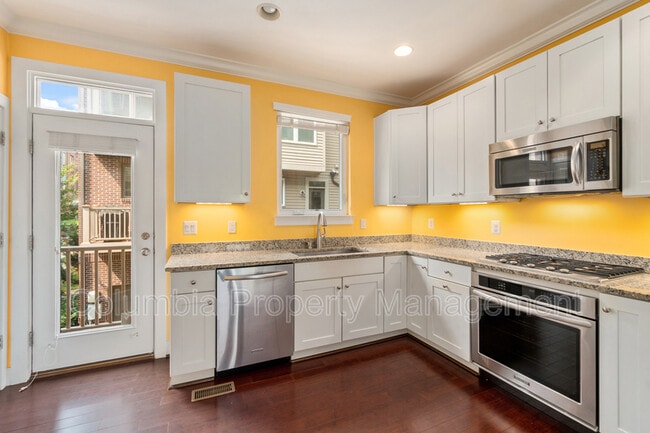 Photo - 4516 Kennedy St