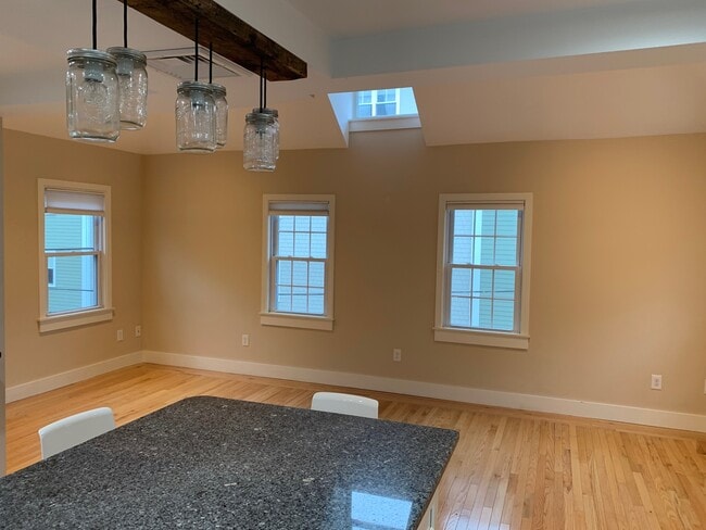 Photo - 33 Dennison St