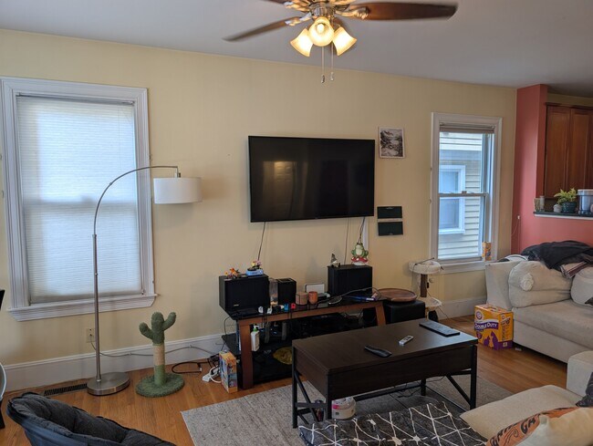 Photo - 40 Prince St Unit 40A