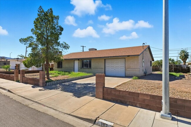 Photo - 1917 Allen Ave