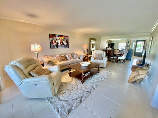 145 Cypress Way E