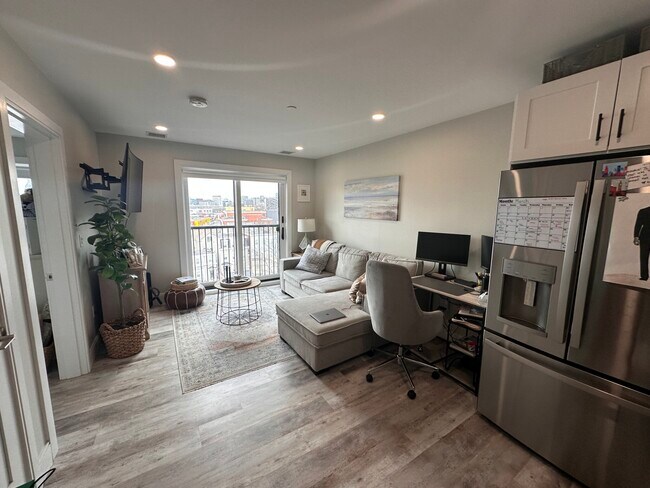 Photo - 200 Old Colony Ave Unit 407