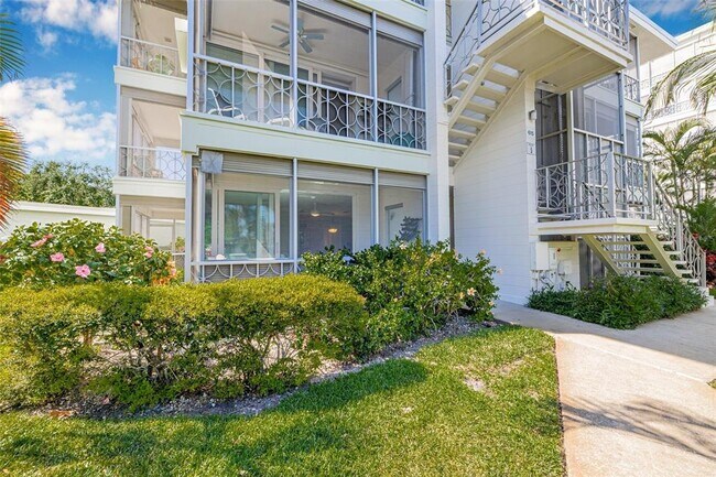 Photo - 615 10th Ave NE Unidad 1