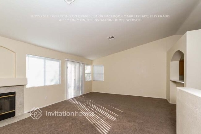 Photo - 923 Shadowfax Rd