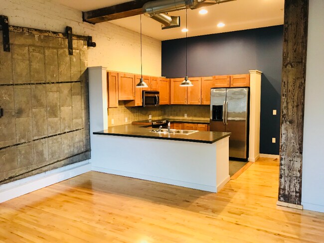 Photo - 425 N Prince St Unit 203