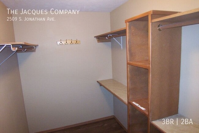 Photo - 2509 S Jonathan Ave