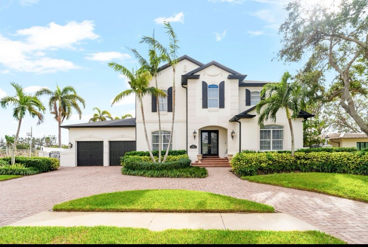 Photo - 356 Belleair Dr NE House