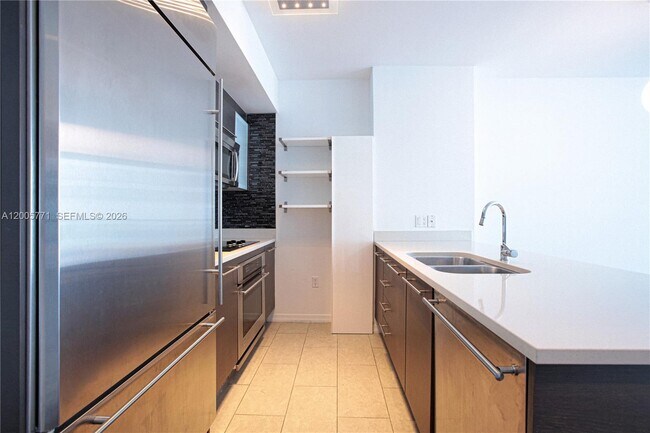 Photo - 500 Brickell Ave Unit 3604