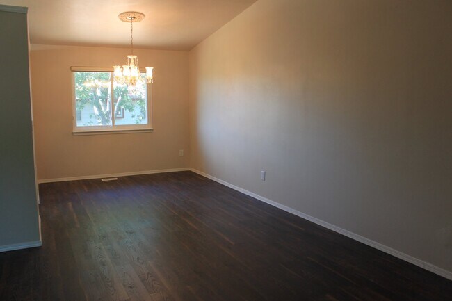 Photo - 2130 Crystal River Dr