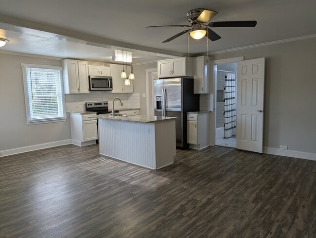 Photo - 427 Mildred Ave