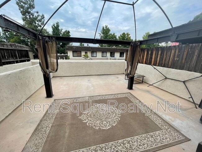 Photo - 765 Knollwood Ln