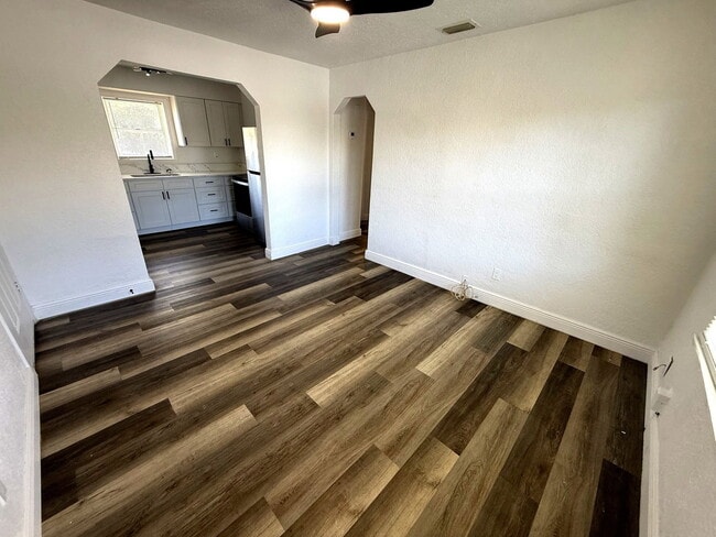 Photo - 810 20th Ave S Unit 810 1