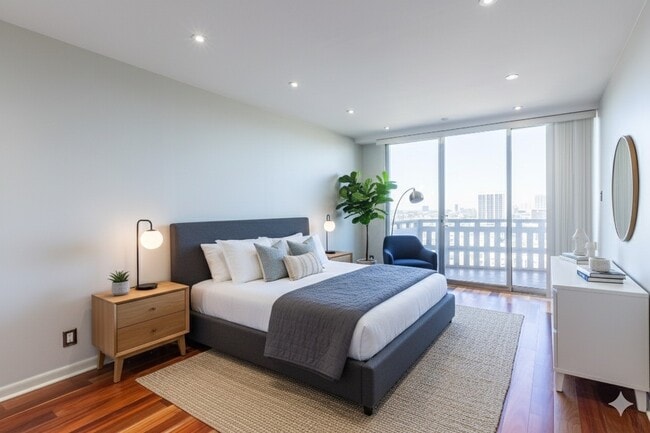 Building Photo - 2016 Main St Unit 2014 Rental