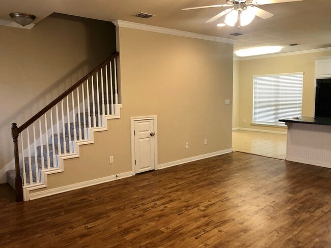 Photo - Modern Home Downtown/Baylor Area