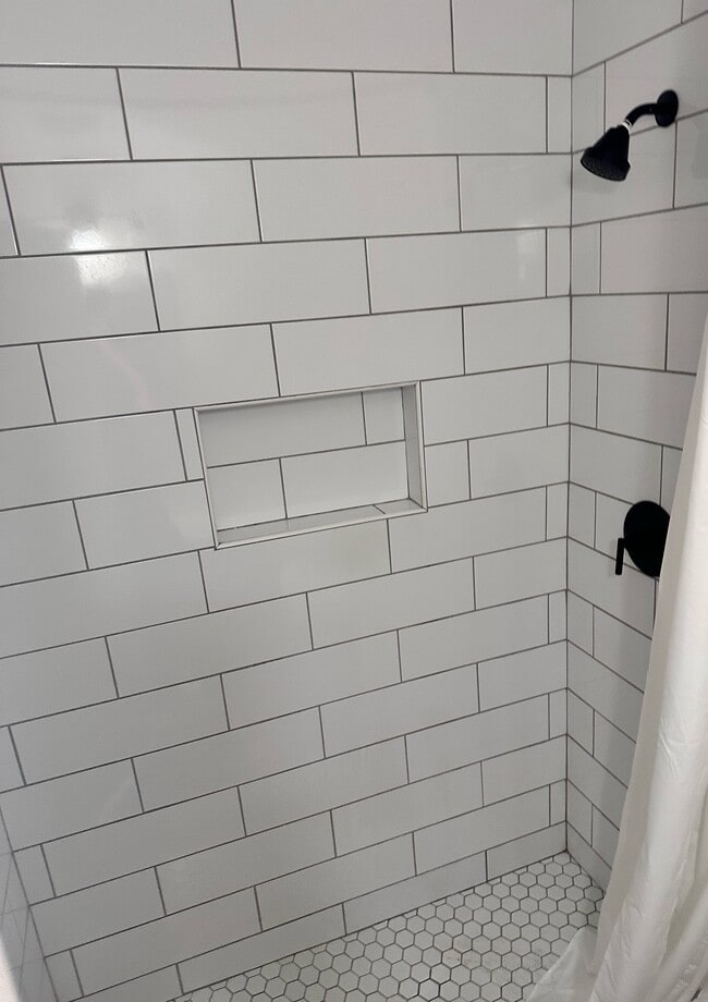 Shower - 8130 W Amelia Ave