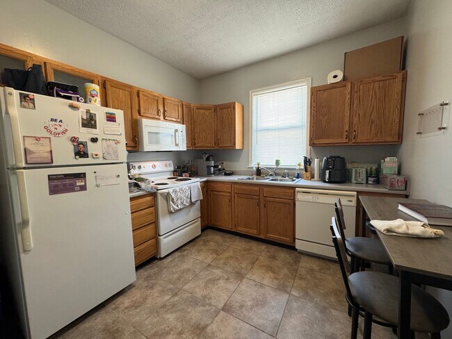 Photo - 3254 Berwyn Pl Apartment Unit 2