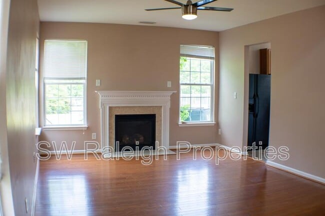 5145 Mabe Dr