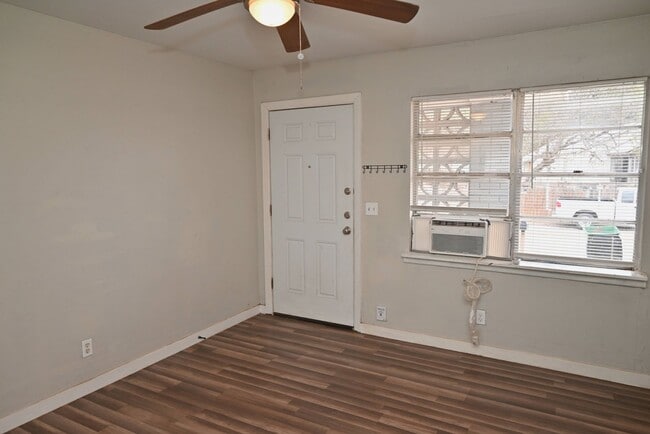 Photo - 600 E 1st St Unidad B