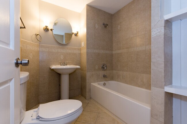 Photo - 23 Highland Park Ave Unit 2