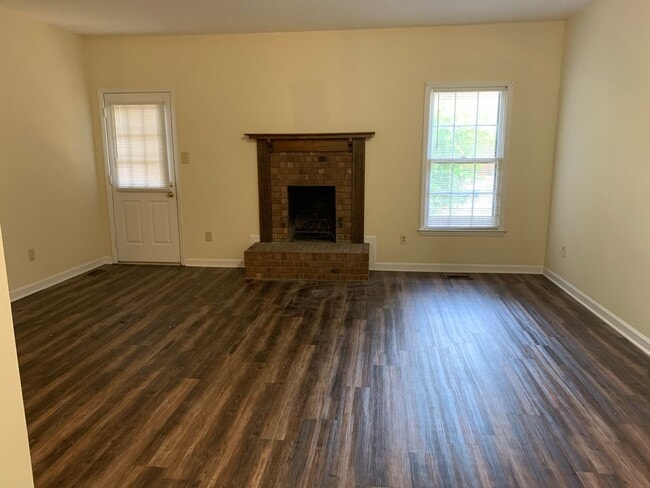 Photo - FREE RENT MARCH 2026-2 brm 2 bath Duplex, washer/dryer hook up, NEW COUNTERTOPS.  Pets negotiable