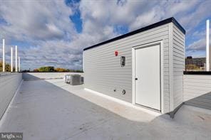 Photo - 1222 W Silver St Unit 3