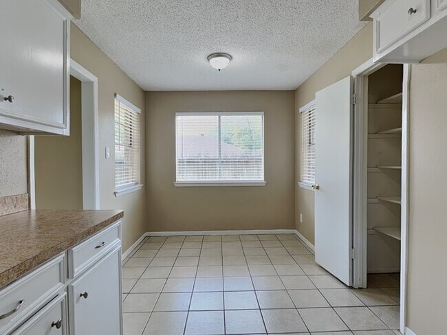 Photo - 22311 Meadowgate Dr