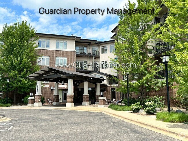 Building Photo - St Louis Park Condo, Ground Level Walk Out... Unit 117