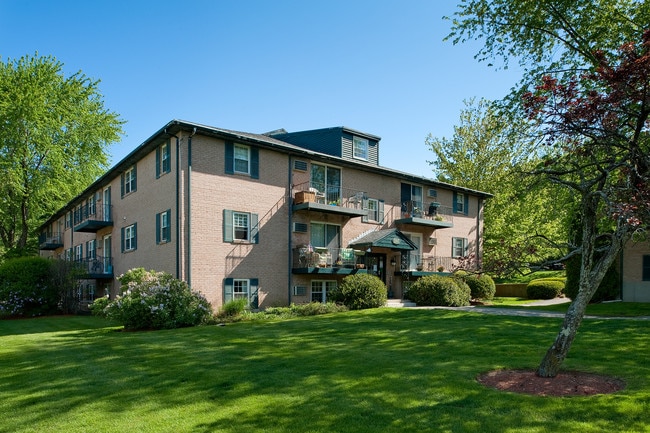 Sagamore Court