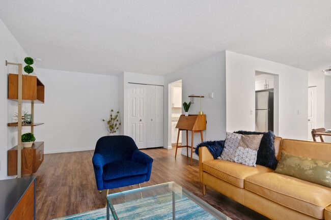 South Winds Apartments