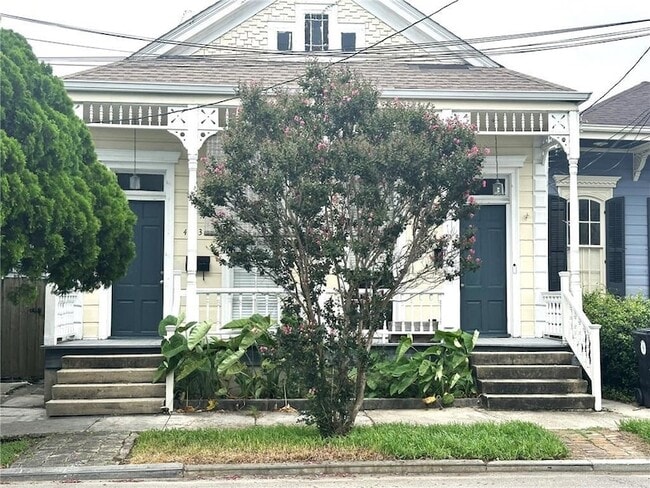 Building Photo - 4233 Iberville St