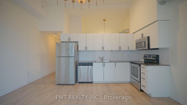 Photo - 1410-1410 Dupont St