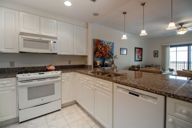 Photo - 121 N Monroe St