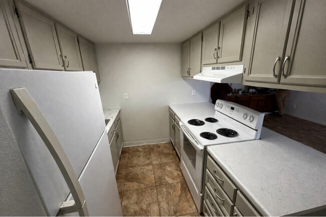 Photo - 1734 Lake Elmo Dr