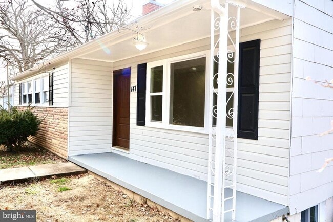 Photo - 147 Deacon Rd