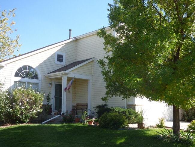 1482 Wildrose Dr