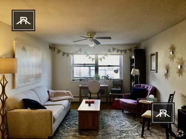 Building Photo - 2 bedroom in Brighton MA 02135 Unit 7 Rental