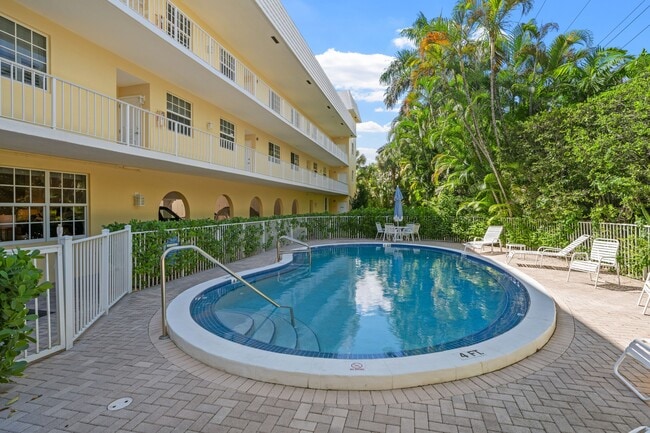 Photo - 127 Peruvian Ave