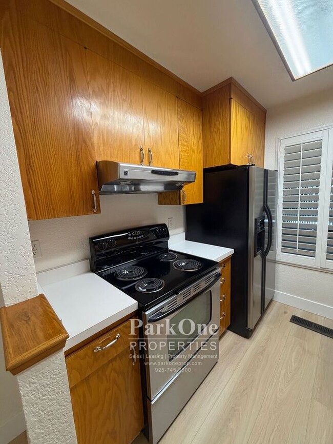 Photo - Two Bedroom Town House Walking Distance to Downtown Lafayette