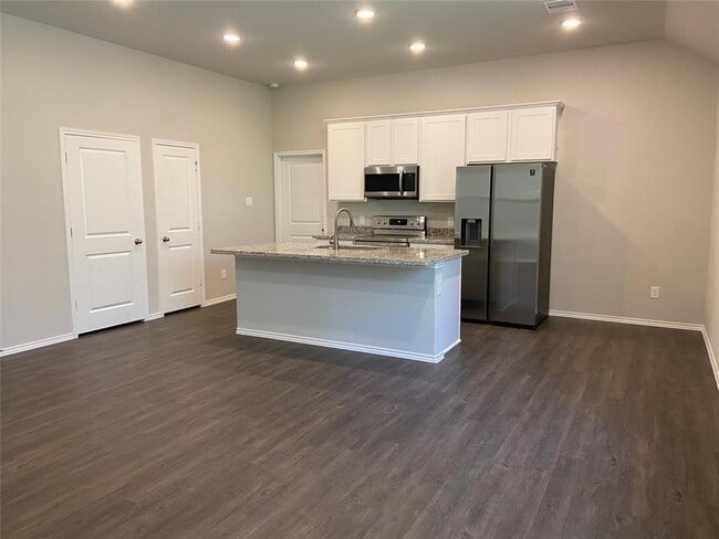 801 Crystal River