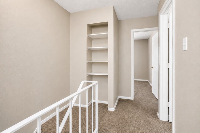 Live Oaks Apartments
