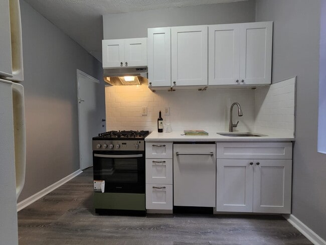 Photo - 5616 Hudson Ave Unit 2