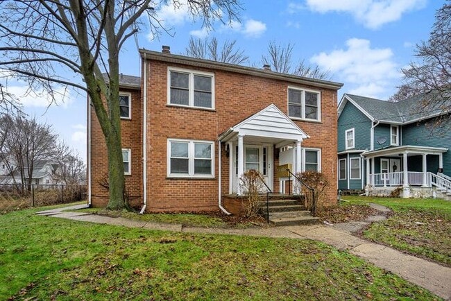 Photo - Newly Renovated 1br/1ba Apartment Available! PICTURES COMING SOON!