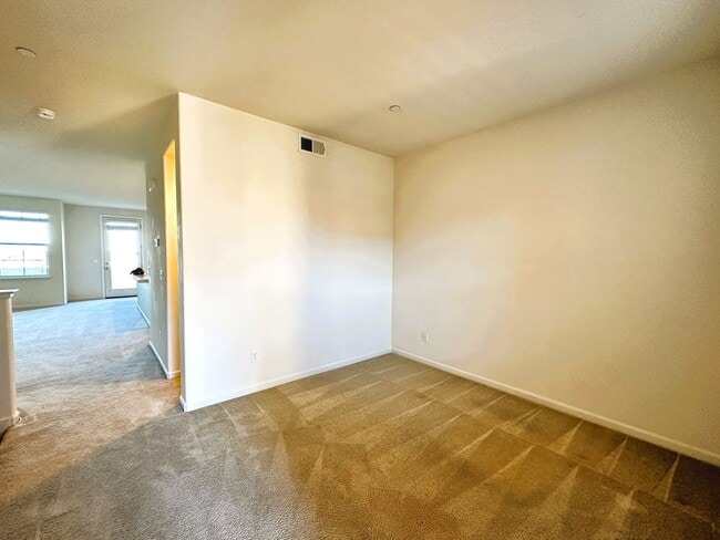 Photo - 313 Jacquelyn Ln