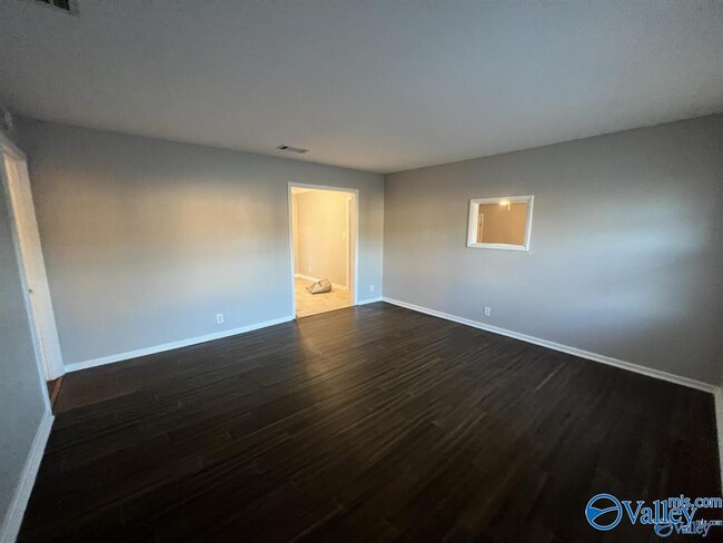 Photo - 3415 Mimosa Ln NW