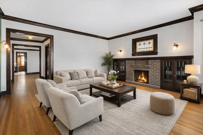 Building Photo - 3730 N Richmond St Unit 1st Floor